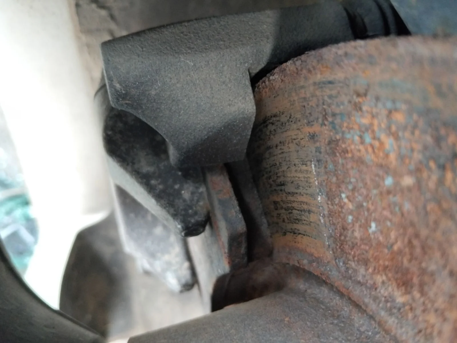 Foto de PINZA DE FRENO TRASERA IZQUIERDA SEAT ALTEA (5P1) 1.9 TDI (105 CV / 77 KW) referencia 1K0615423J