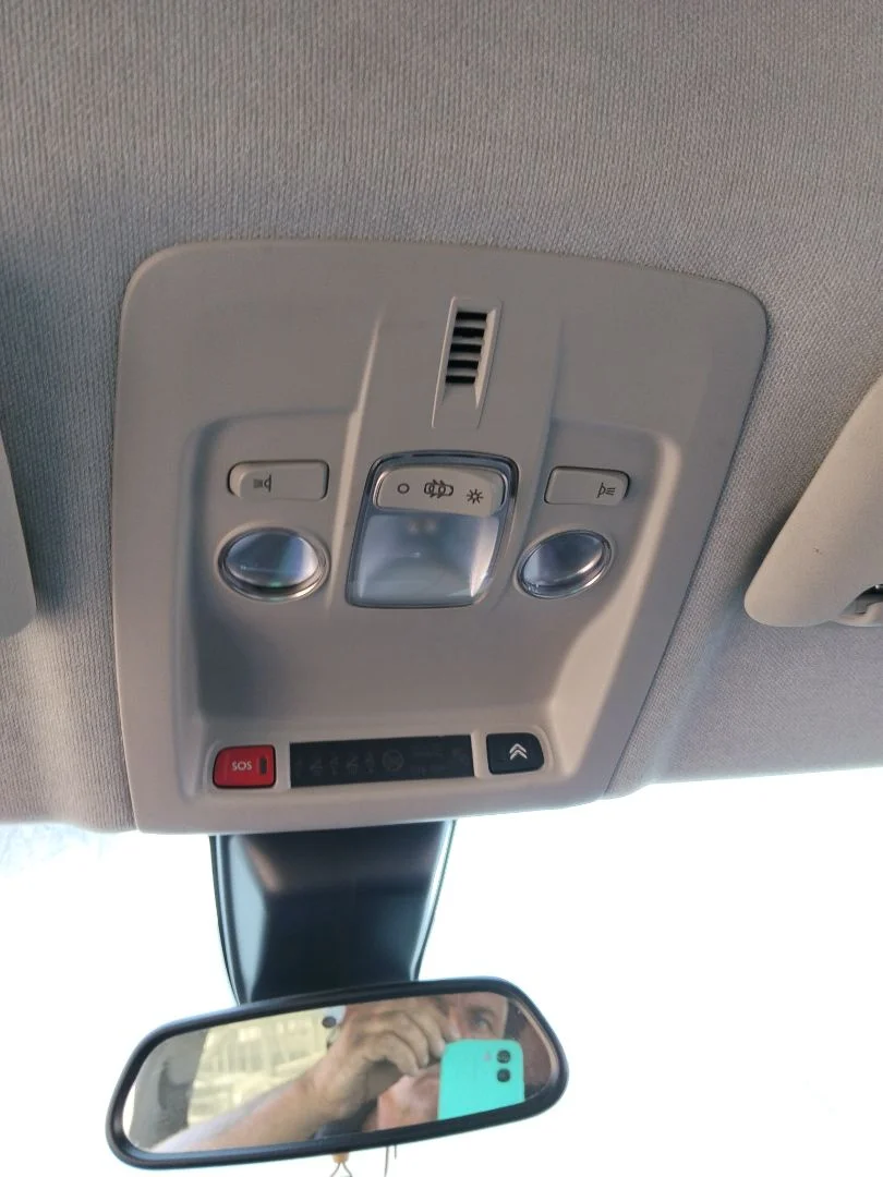 Foto de LUZ INTERIOR CITROEN C4 CACTUS 1.2 12V VTi (82 CV / 60 KW) referencia 6362AR