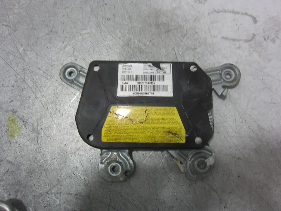 Foto de AIRBAG LATERAL IZQUIERDO BMW SERIE 3 COMPACTO (E36) 1.9 CAT (105 CV / 77 KW) referencia 30823753705X