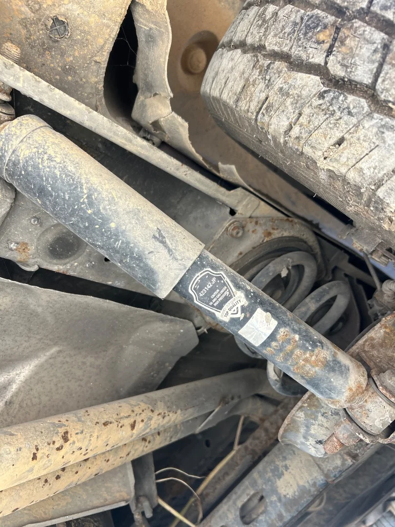 Foto de BRAZO SUSPENSION TRASERO DERECHO RENAULT TRAFIC II FURGÓN 2.5 dCi Diesel CAT (135 CV / 99 KW)