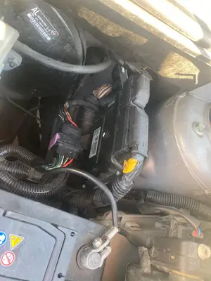 Foto de CENTRALITA MOTOR UCE NISSAN MICRA (K12E) 1.2 CAT (65 CV / 48 KW) referencia 23710BG18A foto 2