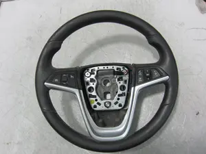 Foto de VOLANTE MOTOR OPEL INSIGNIA BERLINA 2.0 CDTI CAT (131 CV / 96 KW) referencia 13306885