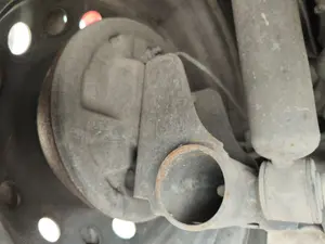 Foto de FRENO DE TAMBOR RENAULT CLIO III 1.5 dCi Diesel CAT (86 CV / 63 KW)