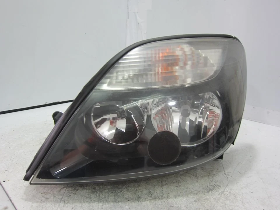 Foto de FARO IZQUIERDO RENAULT SCENIC I (JA...) 1.6 (107 CV / 79 KW) referencia 7700432096