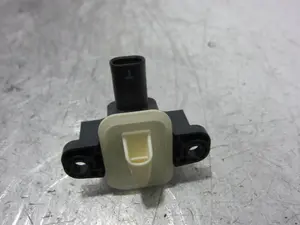 Foto de SENSOR COLISION / IMPACTO MERCEDES-BENZ CLASE A (BM 176) referencia A1668210351 foto 2