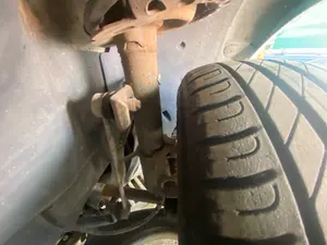 Foto de BRAZO SUSPENSION DELANTERO DERECHO RENAULT CLIO III 1.5 dCi Diesel (68 CV / 50 KW)
