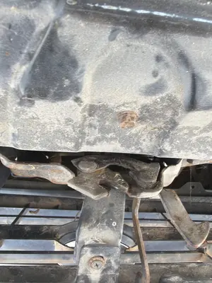 Foto de CERRADURA CAPO MITSUBISHI GALLOPER (HYUNDAI)(02.1998) 2.5 Turbodiesel (105 CV / 77 KW)