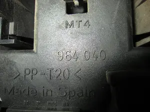 Foto de PILOTO TRASERO DERECHO SEAT IBIZA (6K1) 1.4 (60 CV / 44 KW) referencia 6K6945258C foto 6