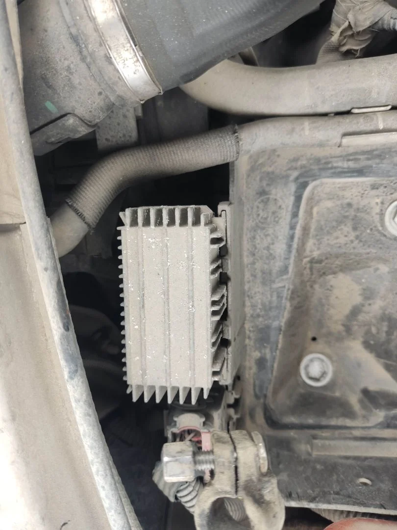 Foto de CAJA PRECALENTAMIENTO OPEL ASTRA H GTC 1.3 16V CDTI CAT (Z 13 DTH / L4I) (90 CV / 66 KW)