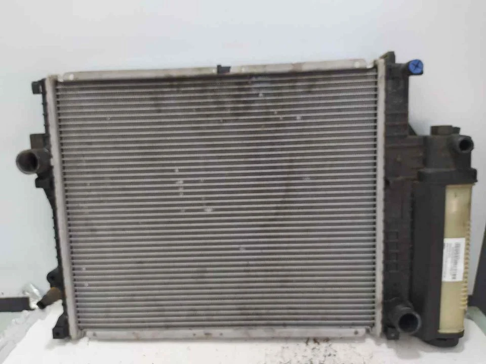 Foto de RADIADOR AGUA BMW SERIE 5 BERLINA (E39) 2.5 24V CAT (170 CV / 125 KW) referencia 60607A