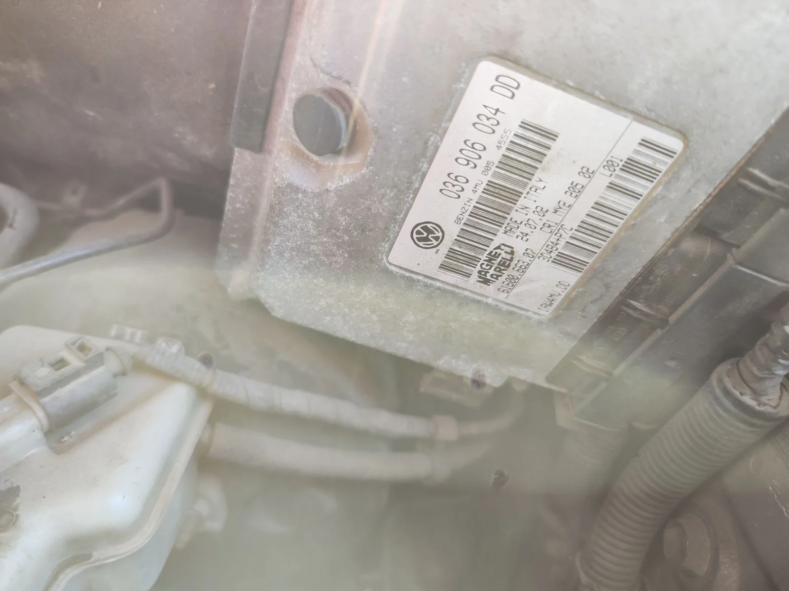 Foto de CENTRALITA MOTOR UCE VOLKSWAGEN POLO IV (9N1) 1.4 16V (75 CV / 55 KW) referencia 036906034DD