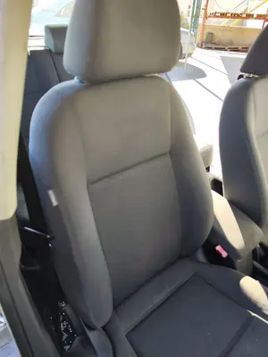 Foto de ASIENTO DELANTERO DERECHO VOLKSWAGEN GOLF PLUS V (5M1) 1.9 TDI (105 CV / 77 KW) foto 2