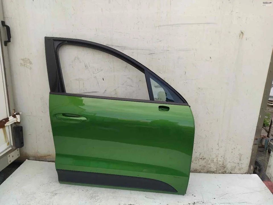 Foto de PUERTA DELANTERA DERECHA PORSCHE MACAN (95BA) referencia 95B831312A