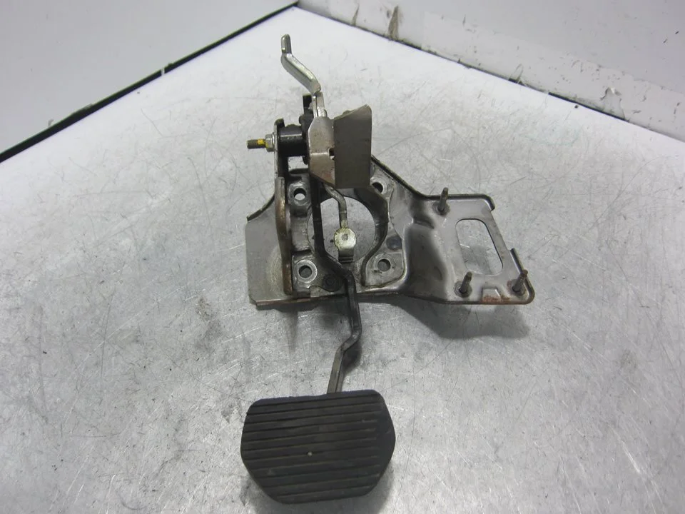 Foto de PEDAL FRENO CITROEN GRAND C4 PICASSO 1.6 16V HDi FAP (109 CV / 80 KW) referencia 09227111J