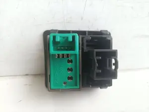 Foto de INTERRUPTOR LEXUS IS (DS2/IS2) 2.2 D-CAT (177 CV / 130 KW) referencia 15A895 foto 4