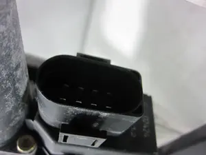 Foto de ELEVALUNAS TRASERO IZQUIERDO AUDI ALLROAD QUATTRO QUATTRO (4B5) 2.5 V6 24V TDI (180 CV / 132 KW) referencia 4B0839397B foto 4