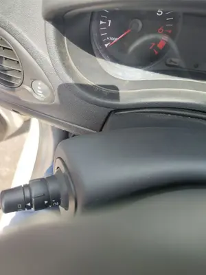 Foto de MANDO INTERMITENTES RENAULT CLIO III 1.2 16V (75 CV / 55 KW)