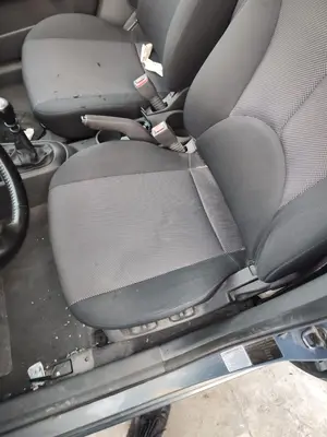 Foto de ASIENTO DELANTERO IZQUIERDO KIA RIO (JB) 1.5 CRDi (110 CV / 81 KW) foto 3