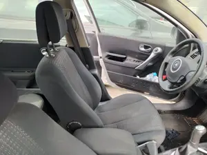 Foto de ASIENTO DELANTERO IZQUIERDO RENAULT MEGANE II CLASSIC BERLINA 1.6 16V (112 CV / 82 KW)