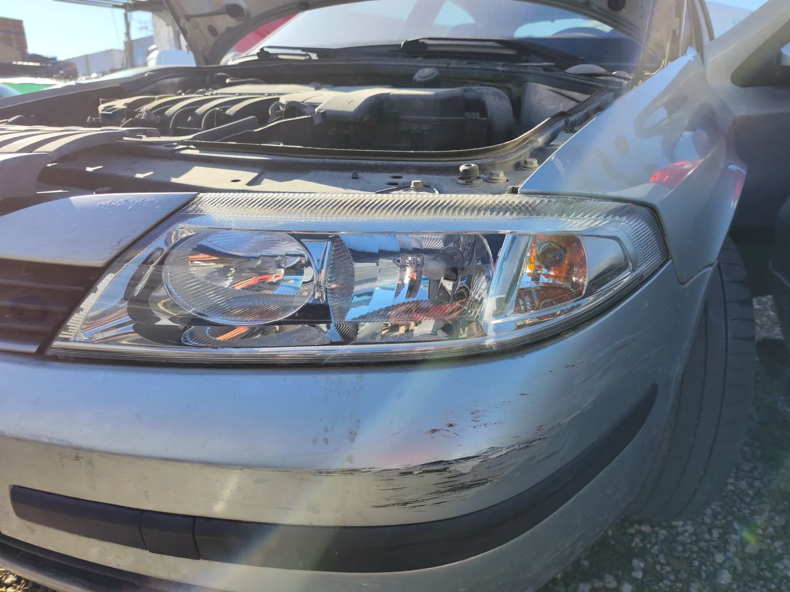 Foto de FARO IZQUIERDO RENAULT LAGUNA II (BG0) 1.8 CAT (120 CV / 88 KW)
