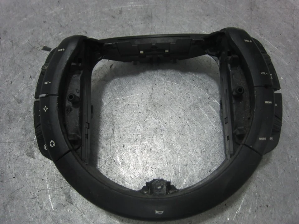Foto de MANDO MULTIFUNCION CITROEN XSARA BERLINA 1.6 16V CAT (NFU / TU5JP4) (109 CV / 80 KW) referencia 96624939ZD