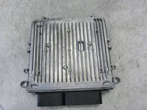 Foto de CENTRALITA MOTOR UCE MERCEDES-BENZ CLS (BM 219) 3.0 CDI CAT (224 CV / 165 KW) referencia A6421507991 foto 4