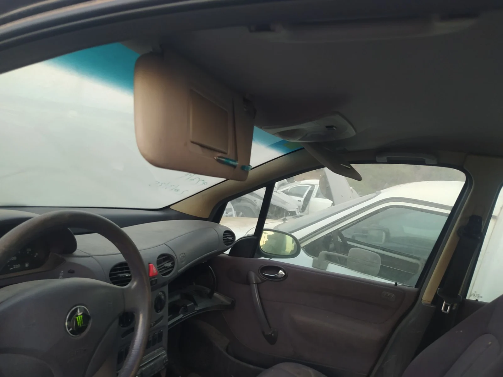 Foto de PARASOL IZQUIERDO MERCEDES-BENZ CLASE A (BM 168) 1.4 CAT (82 CV / 60 KW)