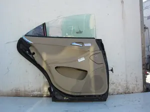 Foto de PUERTA TRASERA IZQUIERDA MERCEDES-BENZ CLS (BM 219) 3.0 CDI CAT (224 CV / 165 KW) foto 2
