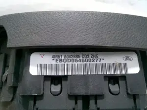 Foto de AIRBAG DELANTERO IZQUIERDO FORD FOCUS BERLINA (CAP) 1.6 TDCi CAT (109 CV / 80 KW) referencia 4M51A042B85 foto 4