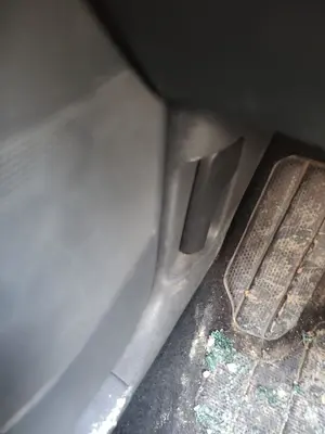 Foto de RETENEDOR PUERTA VOLKSWAGEN POLO IV (9N3) 1.9 TDI (101 CV / 74 KW)