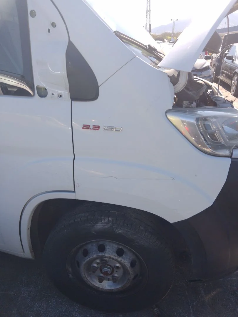 Foto de ALETA DELANTERA DERECHA FIAT DUCATO 3 MAXI FURGÓN TS 35 (295) 2.3 JTD CAT (148 CV / 109 KW) referencia 0052230779