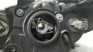 Foto de FARO DERECHO MAZDA 3 BERLINA (BK) 1.6 CD Diesel CAT (109 CV / 80 KW) referencia 083161131 foto 8