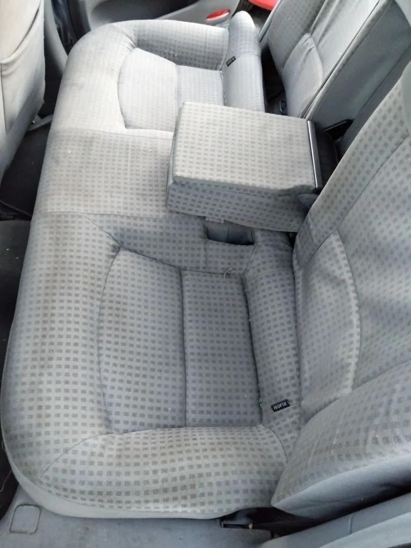 Foto de ASIENTO TRASERO MEDIO RENAULT LAGUNA II (BG0) 1.9 dCi Diesel CAT (101 CV / 74 KW)