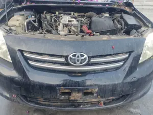Foto de REJILLA DELANTERA TOYOTA COROLLA (E15) 1.4 Turbodiesel CAT (90 CV / 66 KW) referencia 5311212131