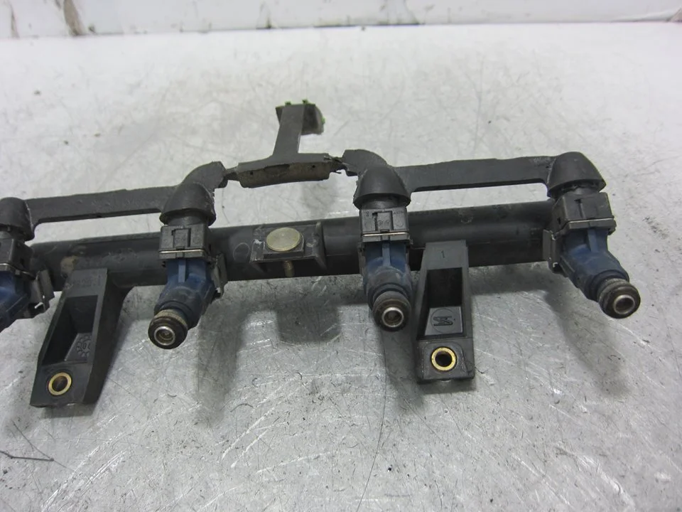Foto de RAMPA INYECTORA PEUGEOT 206 1.6 (88 CV / 65 KW) referencia 9628982980