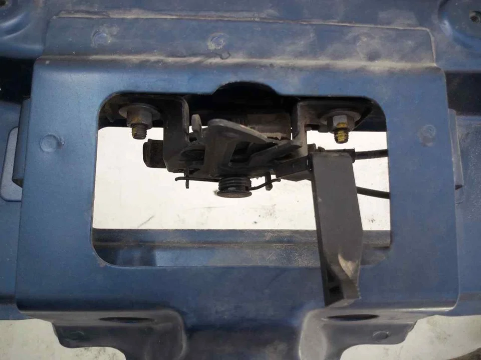 Foto de CERRADURA CAPO DACIA LOGAN II 1.5 dCi Diesel FAP CAT (90 CV / 66 KW) referencia 656017676R