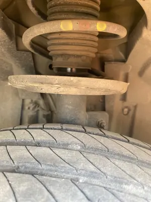 Foto de BRAZO SUSPENSION DELANTERO DERECHO PEUGEOT 208 (P2) 1.2 PureTech (74 CV / 55 KW)