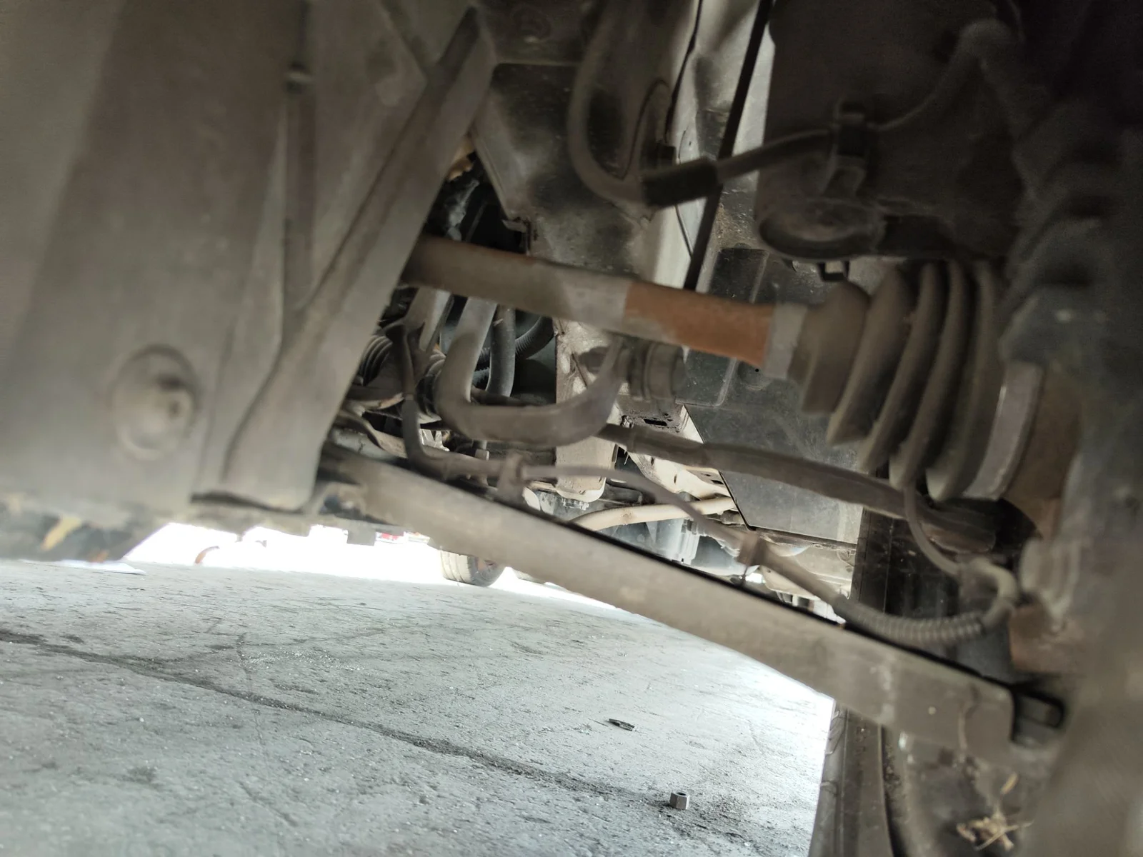 Foto de BRAZO SUSPENSION DELANTERO IZQUIERDO FIAT TALENTO FURGÓN (296) 2.0 Turbodiesel Ecojet (119 CV / 88 KW) referencia 6000618836