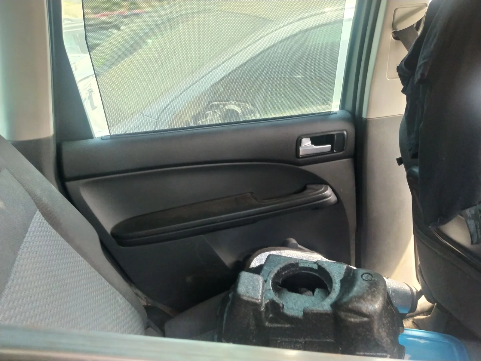 Foto de MANETA INTERIOR TRASERA IZQUIERDA FORD FOCUS C-MAX (CAP)(2003) 1.6 TDCi CAT (90 CV / 66 KW) referencia 1470113