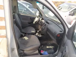 Foto de CALEFACCION ENTERA NORMAL OPEL COMBO (CORSA C) 1.3 16V CDTI CAT (Z 13 DT / LN9) (69 CV / 51 KW)