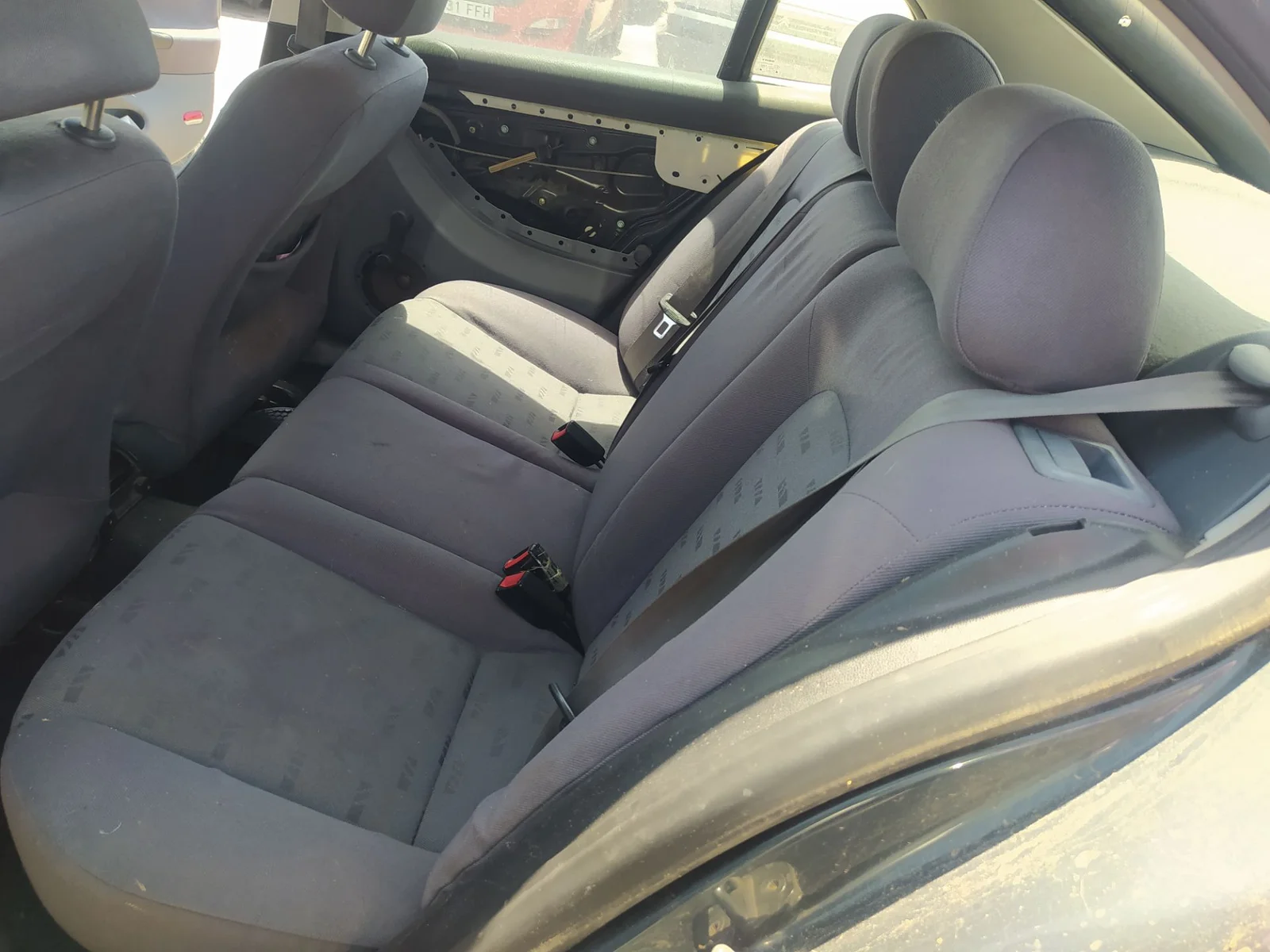 Foto de ASIENTOS TRASERO DERECHO SEAT LEON (1M1) 1.9 TDI (90 CV / 66 KW) referencia 1M0885806AKFKZ