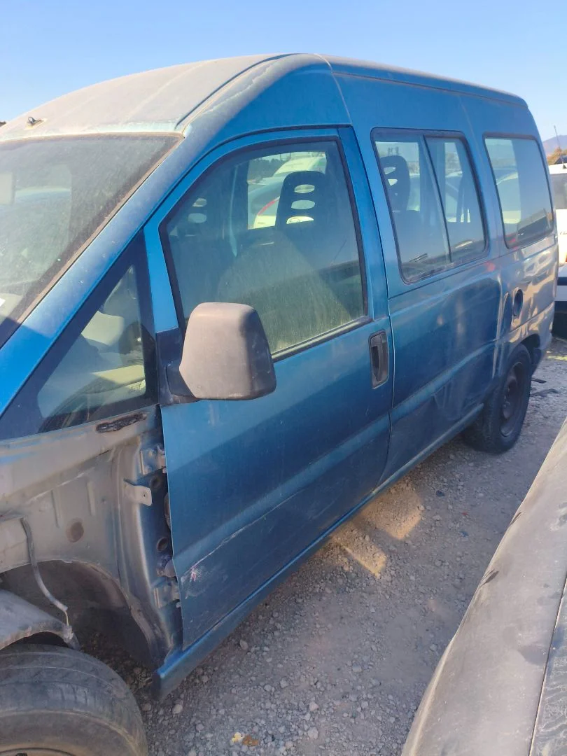 Foto de PUERTA DELANTERA IZQUIERDA FIAT I SCUDO (222) 1.9 Diesel (69 CV / 51 KW) referencia 9567236887