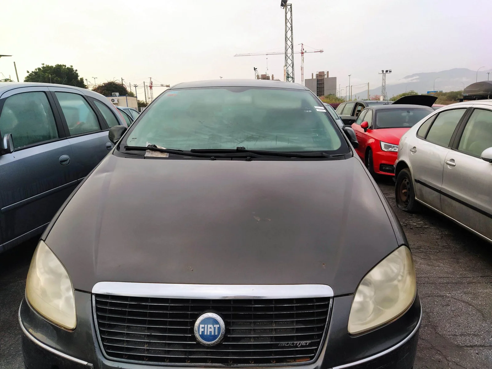 Foto de FARO IZQUIERDO FIAT CROMA (194) 1.9 JTD 16V CAT (150 CV / 110 KW) referencia 0051801266