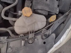 Foto de DEPOSITO EXPANSION OPEL CORSA D 1.3 16V CDTI (75 CV / 55 KW) referencia 1682640880
