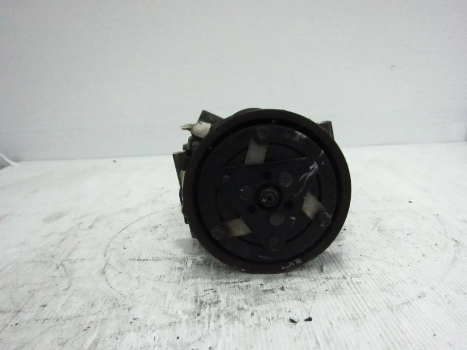 Foto de COMPRESOR AIRE ACONDICIONADO RENAULT CLIO II FASE I (B/CB0) referencia 7700111235