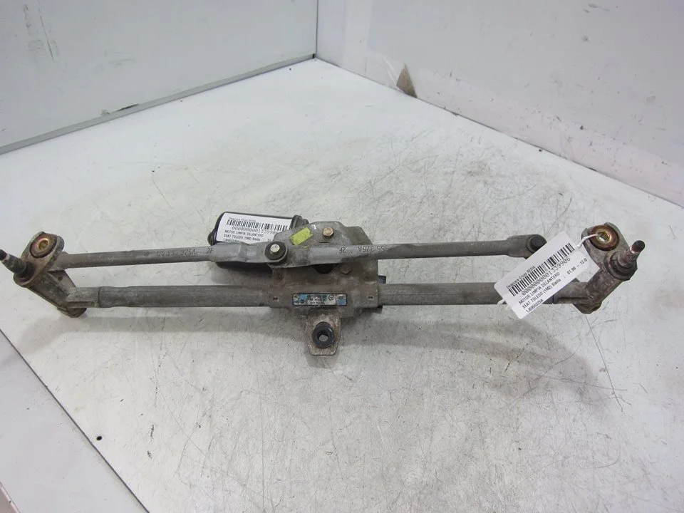 Foto de MOTOR LIMPIA DELANTERO SEAT TOLEDO (1M2) 1.9 TDI (90 CV / 66 KW) referencia 1J0955325A