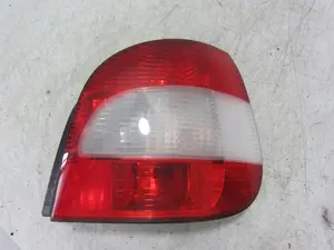 Foto de PILOTO TRASERO DERECHO RENAULT SCENIC I (JA...) 1.6  (107 CV / 79 KW) referencia 2341D