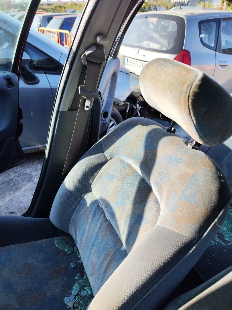 Foto de CINTURON SEGURIDAD DELANTERO DERECHO RENAULT LAGUNA (B56) 2.0 (113 CV / 83 KW)
