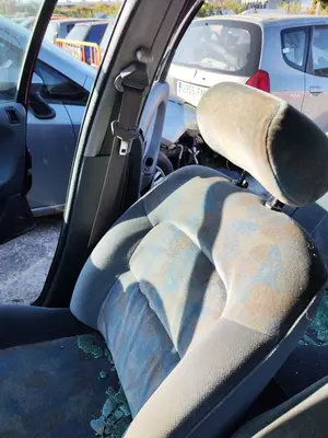 Foto de CINTURON SEGURIDAD DELANTERO DERECHO RENAULT LAGUNA (B56) 2.0  (113 CV / 83 KW)