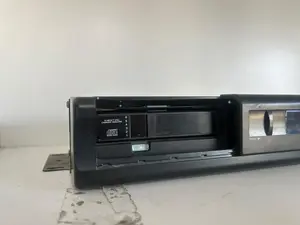 Foto de SISTEMA AUDIO / RADIO CD LAND ROVER DISCOVERY (LT) 4.0 V8 CAT (185 CV / 136 KW) referencia Η 705 59558